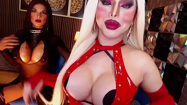 BigCockLatinaTS webcam