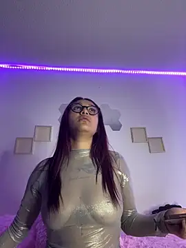 Webcam Model (Daliila_11x)  is live.Free join now!