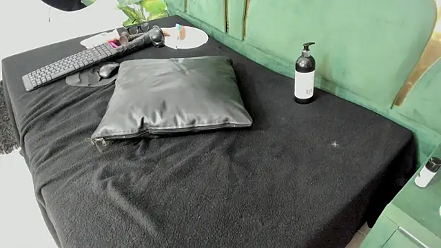 Daphne_cuteht webcam