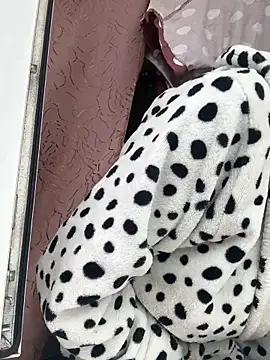 Amberhotqueen webcam