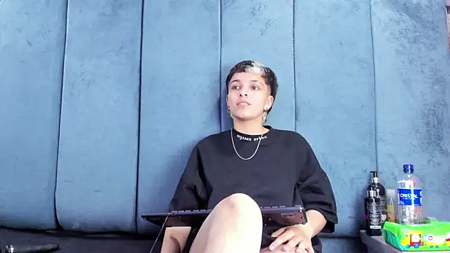 Megan_Thompson_ webcam