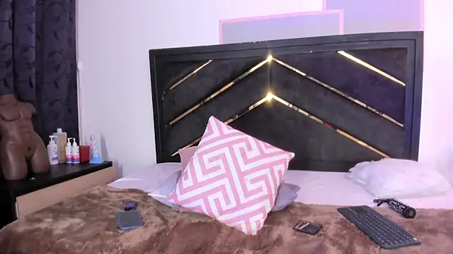 april_jones05 webcam