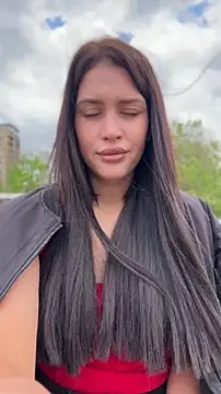 KikiWatson live sex cam