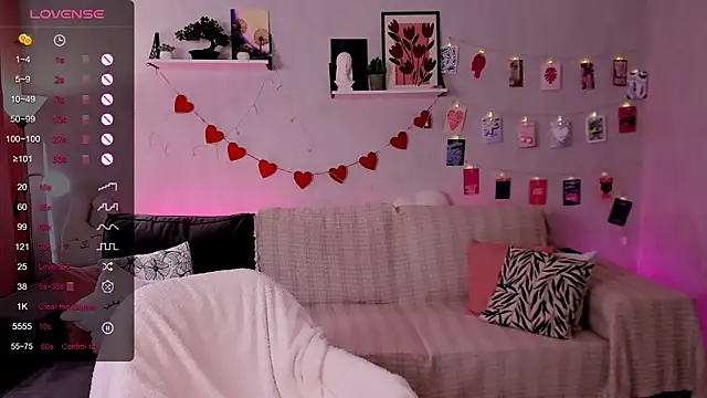 velvet_cherry_ webcam