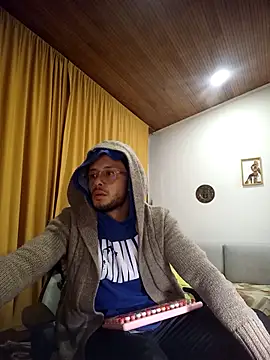 sebastian_horny webcam