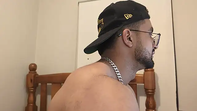 robin103666 - Robin103666's free webcam - UK Sex Cams