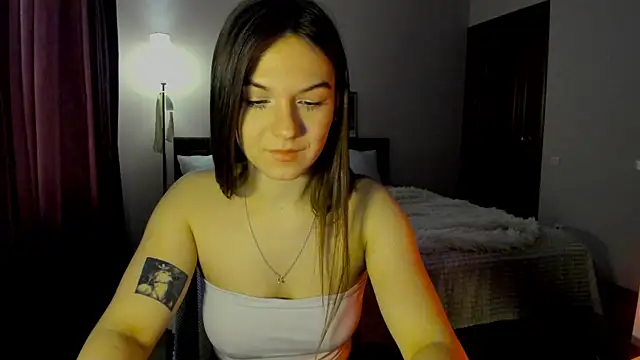 luna_lust_212 webcam