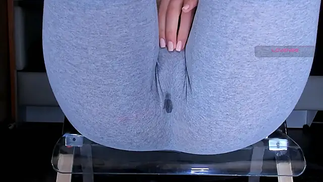 Cameltoe_squirt_inPants webcam