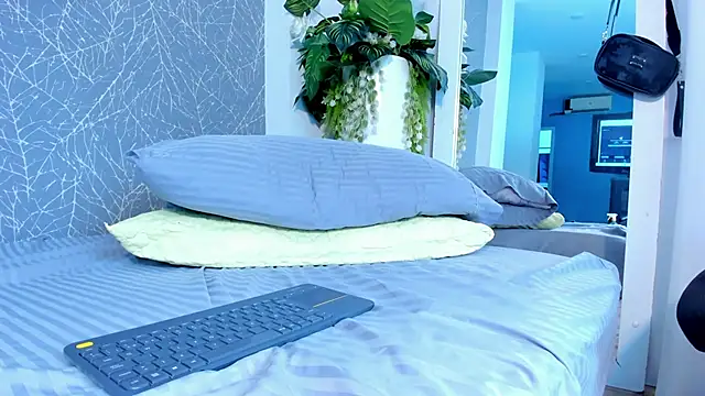 ViictoriiaSaenz webcam