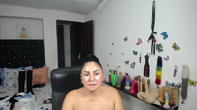mature_bigboobs10 webcam