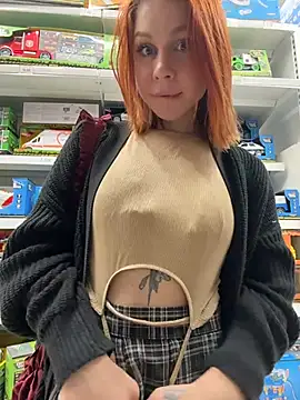 RosieSecret Live Webcam on Stripchat