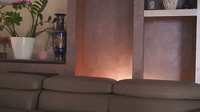 YvetteMilbrett webcam