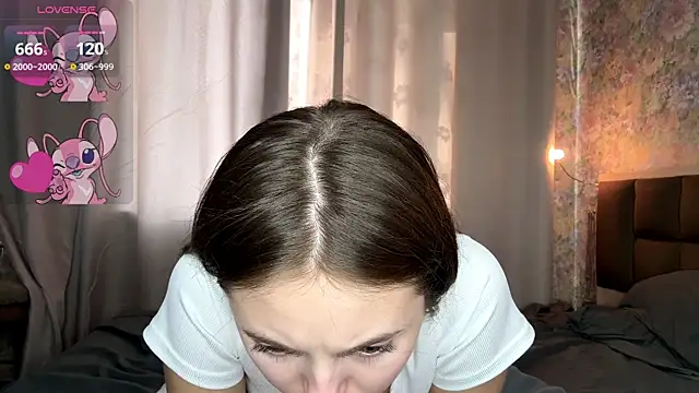 LoraDavi live sex cam