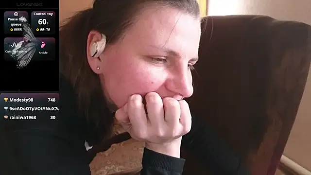 Mirabelle_Velvet webcam