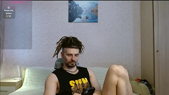 Aestheticguy101 webcam