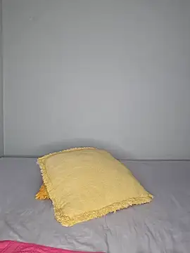 CertifiedhottieXOXO live sex cam