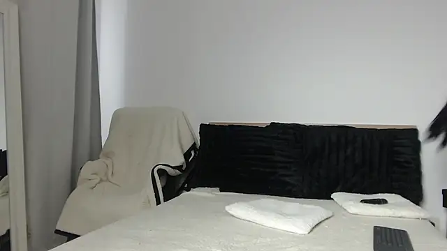 Layla23a Stripchat cam model