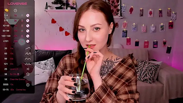 velvet_cherry_ webcam