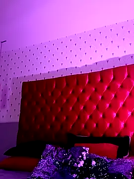 lunadamasco - LunaDamasco's free webcam - UK Sex Cams