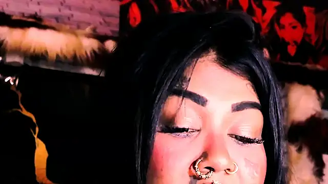 indian_dreamgirl webcam