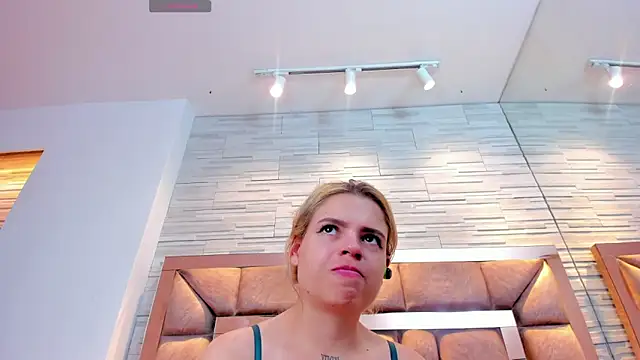 dorothy_vegga webcam