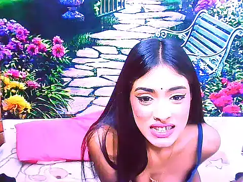 IndianPretty14u2Luv webcam