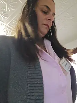 isabellecraft (F milf) - Fingers ass in farmacy