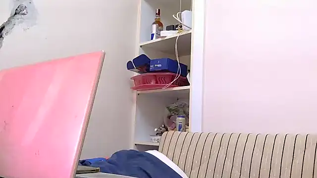 husoizmir - Husoizmir's free webcam - UK Sex Cams