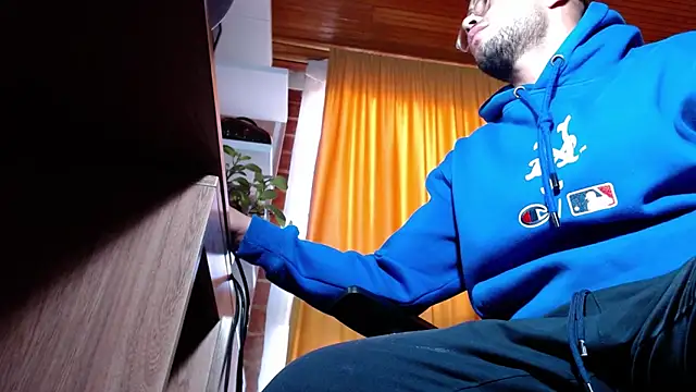 sebastian_horny webcam