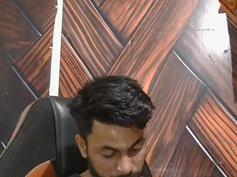 Stubborndesiboy webcam