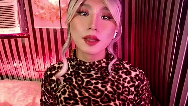 horescocklucy (T young) - RIDE ON MY HORSECOCK DICK.