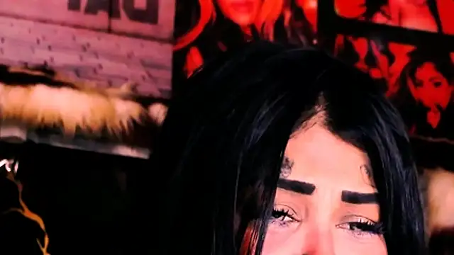 indian_dreamgirl webcam