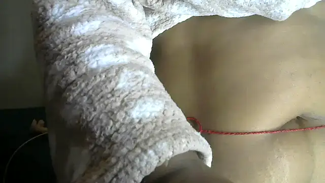 AddictiveAssCurves webcam