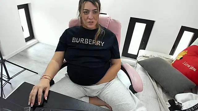 Dyana_Kaylinn webcam