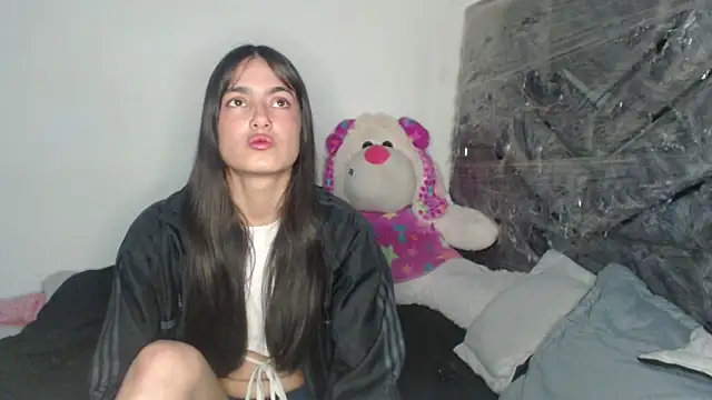 skinny_sweet2411 webcam