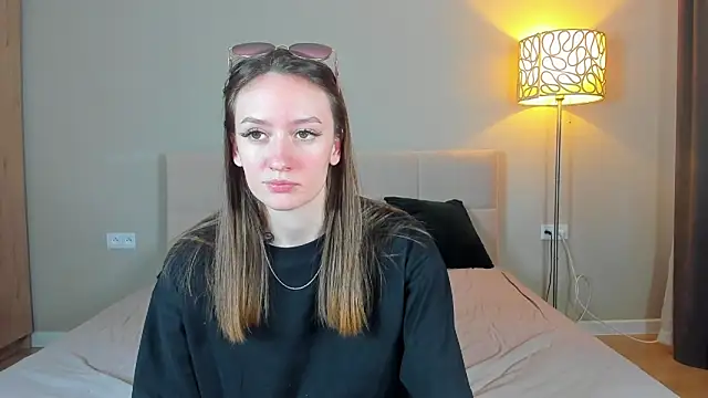 cutienaughtygirl webcam