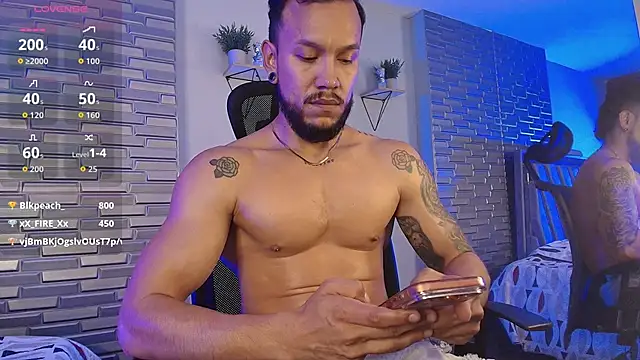 ARON_TAYLER01 webcam