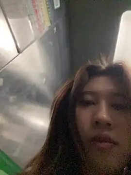 美女Liliya-77在线直播