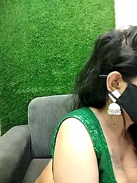 Webcam Model (Tinaa_baby)  is live.Free join now!