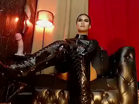 YourSignificantRicca webcam