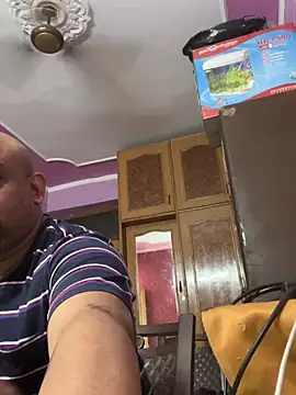 Dick_6inches_Delhi webcam