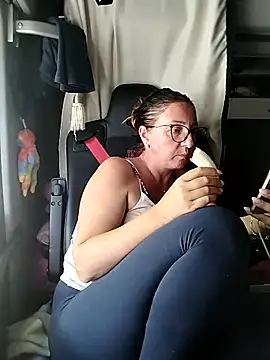 Milfa_nimfomana webcam