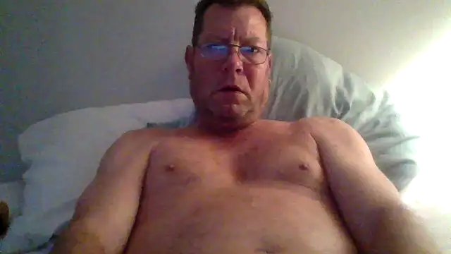 Goldenbear3111 webcam