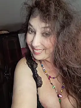 GypsyEsmeralda webcam