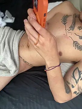 AlphaMasterXxx webcam