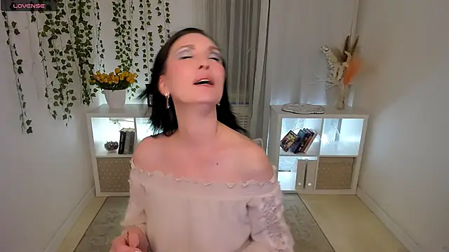 Evanessa_Johns webcam