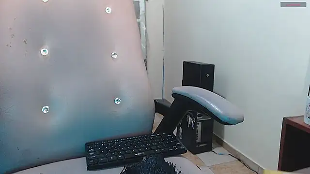 toxxxic_cams webcam