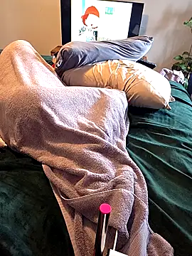 Icebearsticlese webcam