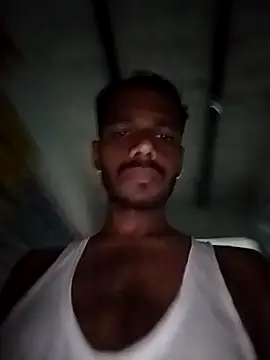 Daddyishere_19 webcam