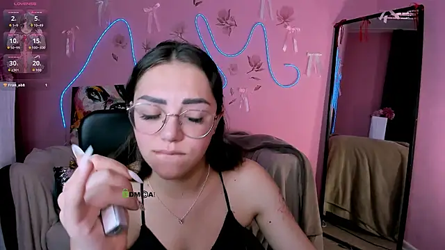 cassandra_nik webcam